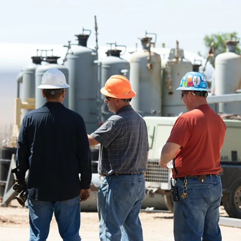 Organiser la chasse aux risques au bureau : stratégie d’office manager pour une sécurité durable